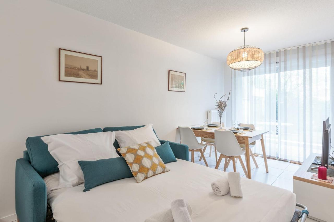 Appartement Delacroix - Welkeys ลาโรแชล ภายนอก รูปภาพ