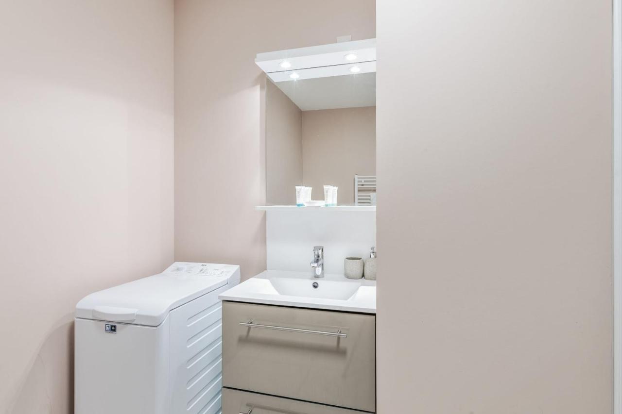 Appartement Delacroix - Welkeys ลาโรแชล ภายนอก รูปภาพ
